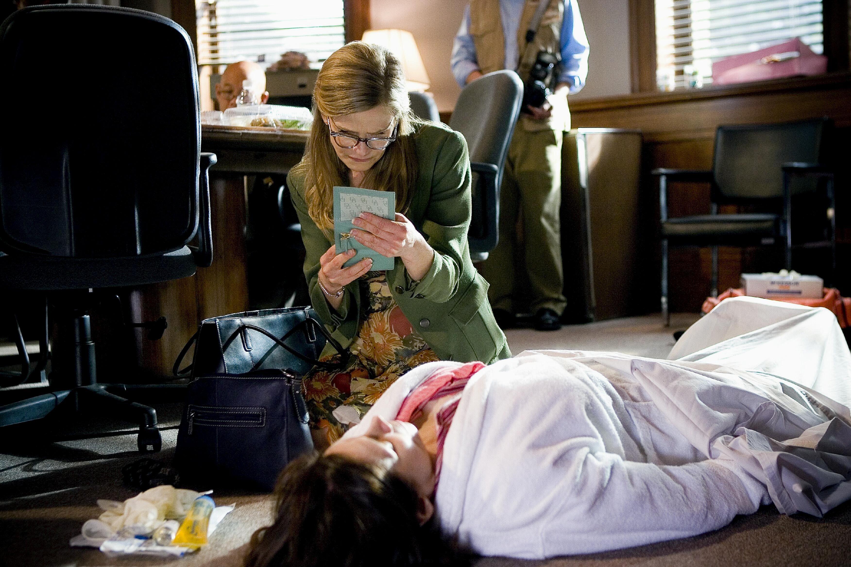 Kyra Sedgwick investigates a death in a school classroom in 'The Closer'