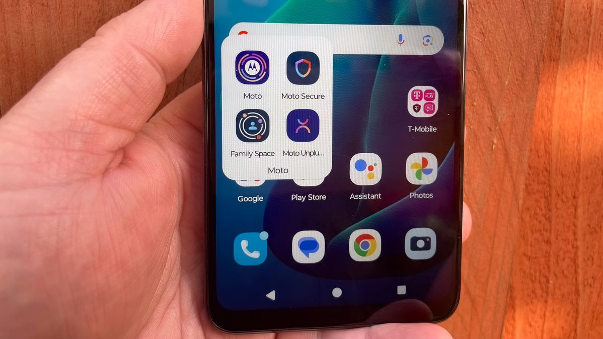 Moto G 5G 2024 review software interface