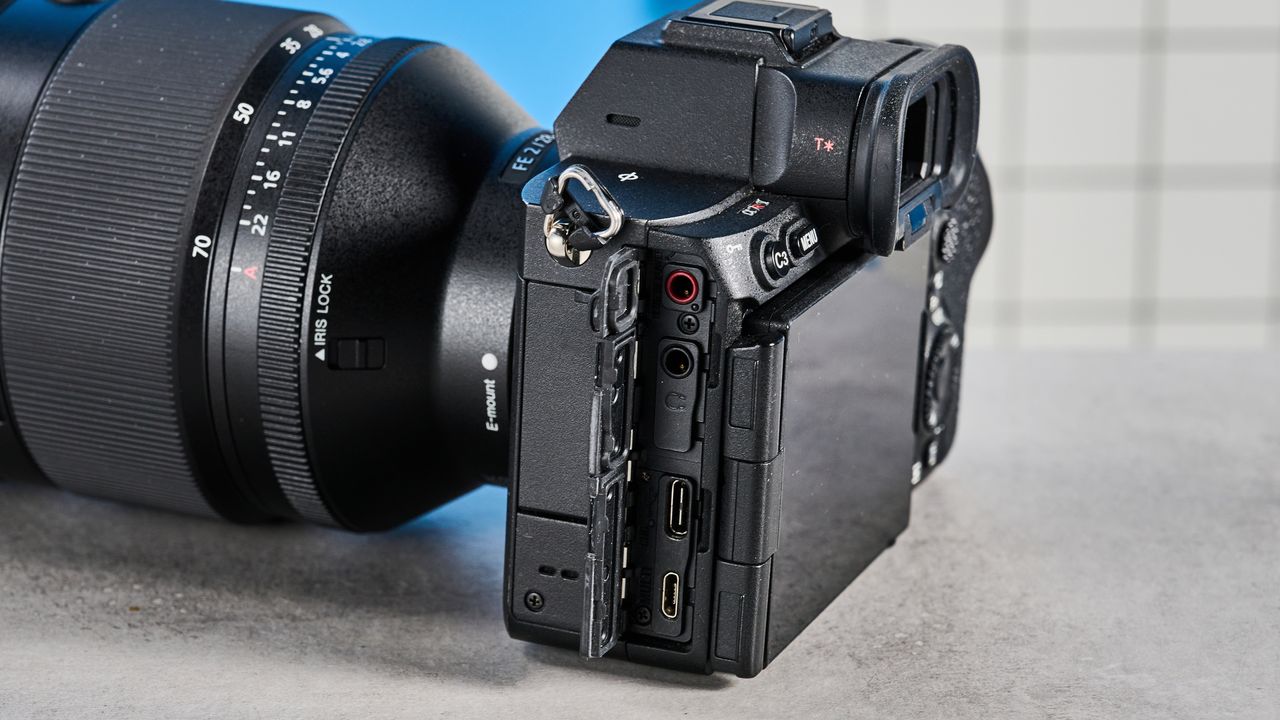 The Sony A7R V with its ports showing