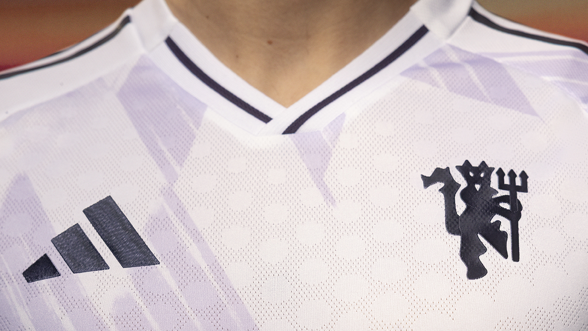 Adidas Manchester United 2025/26 away kit