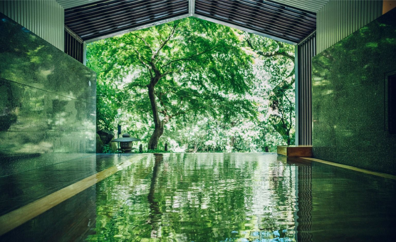 This modern ryokan immerses travellers in the history of the Old Tokaido Road