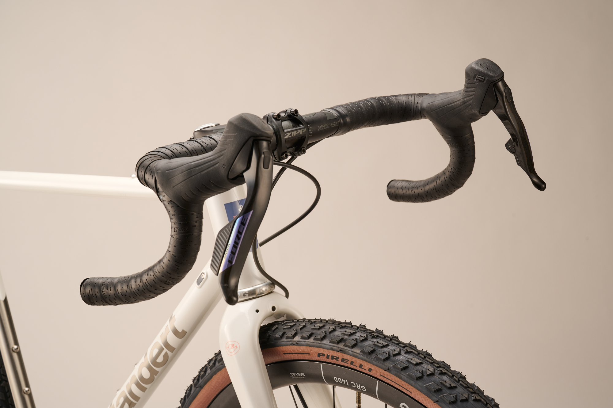 Standert Erdgeschoss bike with Zipp bars and stem