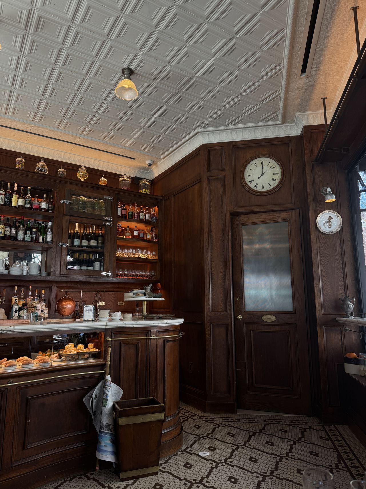 inside bakery cafe in new york city