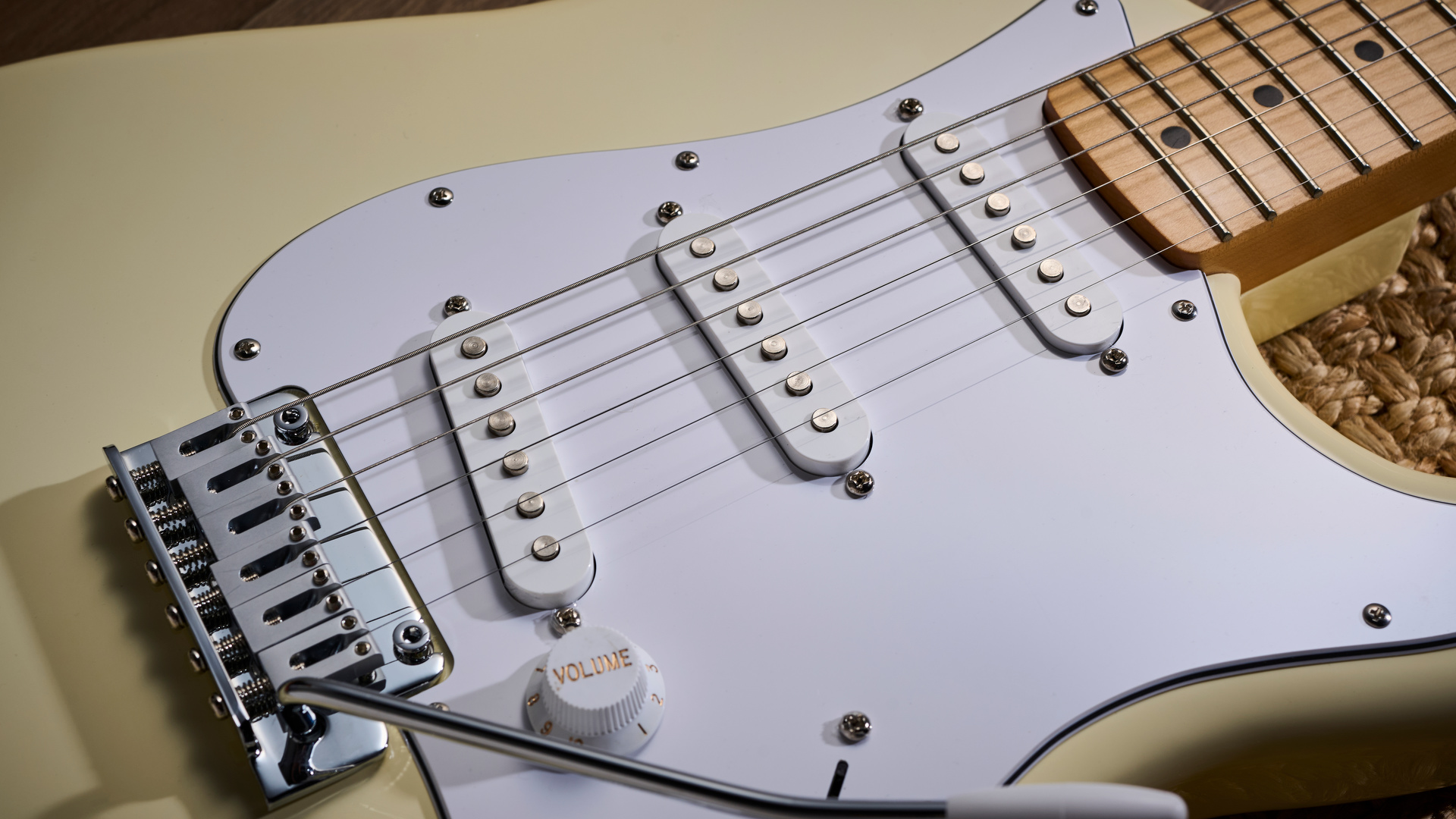 Fender Standard Stratocaster Olympic White