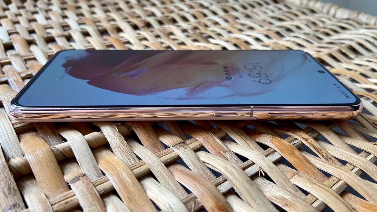 A photograph of the Samsung Galaxy S21 5G from the side