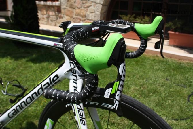 Brand new hoods are striking Cannondale green