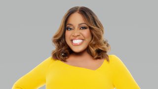 Sherri Shepherd in yellow top for Sherri talk show