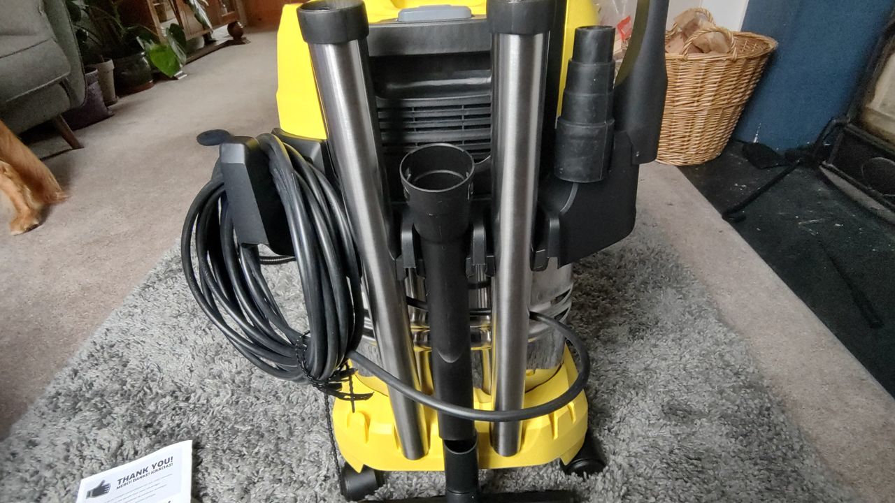 Feature of K&auml;rcher Wet and Dry Vacuum Cleaner WD 6 P Premium