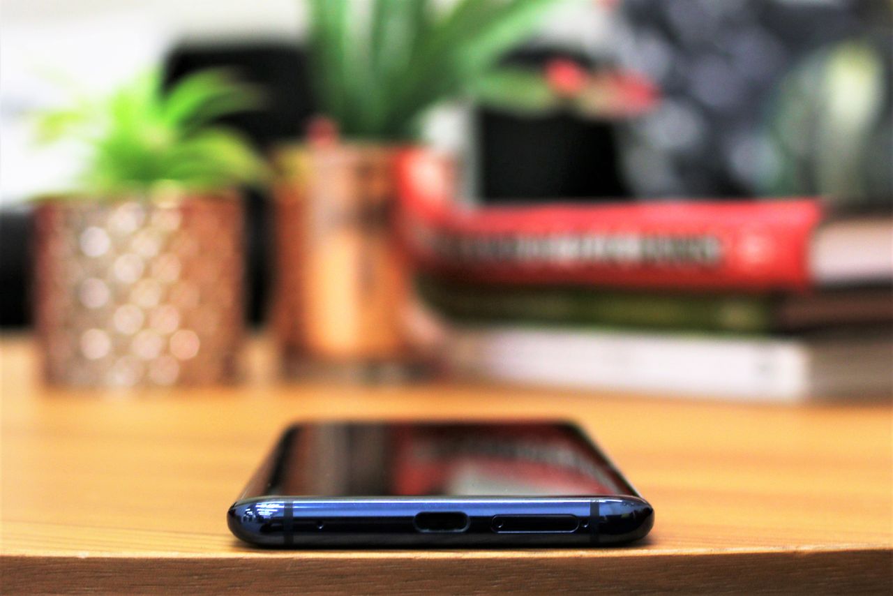 Huawei Mate 20 Pro base