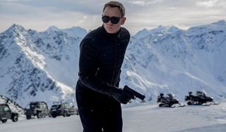 Daniel Craig Spectre ice shooting gear