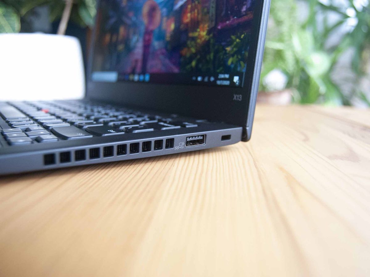 Lenovo ThinkPad X13 AMD