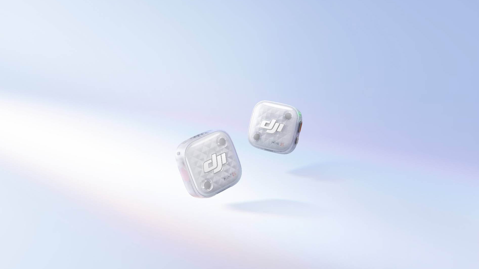DJI Mic Mini 2S product image on a blue background 