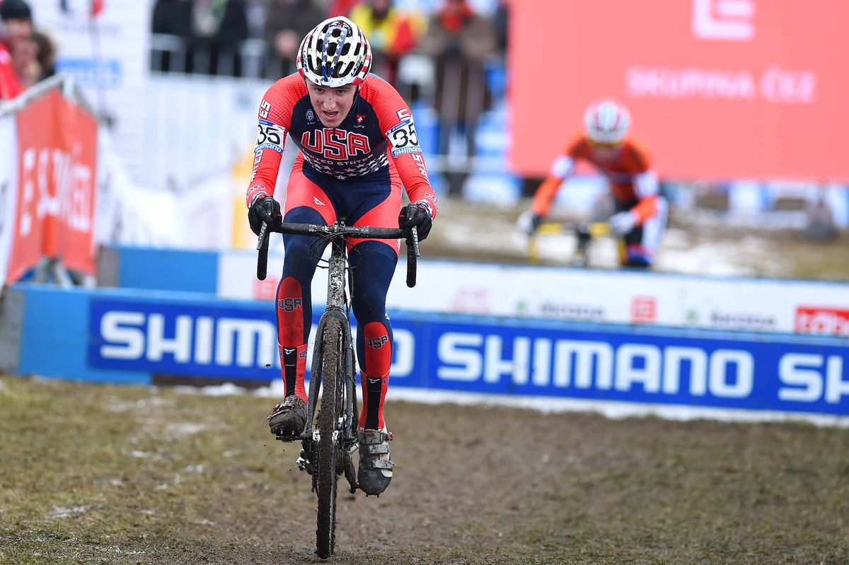 Gage Hecht loses touch with the leaders