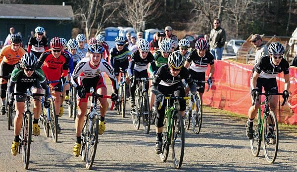 Elite Womens start is won by Rebecca Wellons (Stevens Cycles).