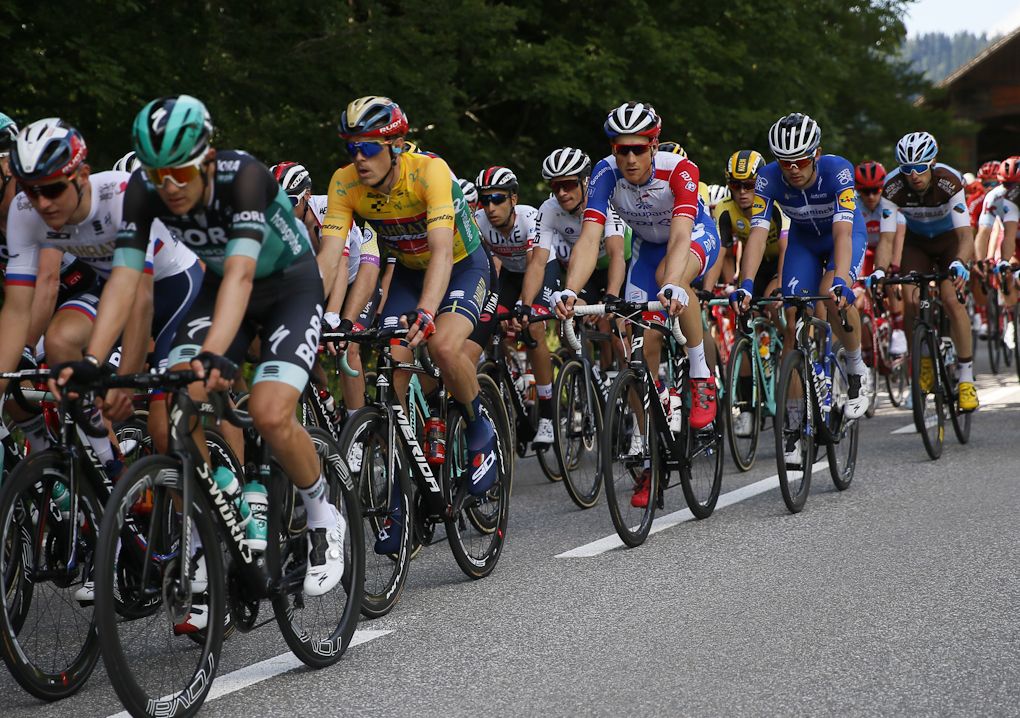 Rohan Dennis in yellow during stage 2 at the Tour de Suisse