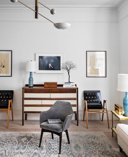 Explore a modern London townhouse that's full of covetable furniture ...