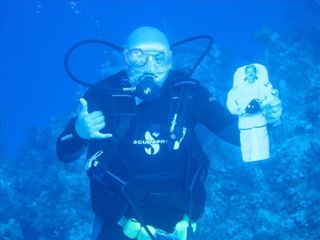 Chris Hadfield Underwater in the Bahamas
