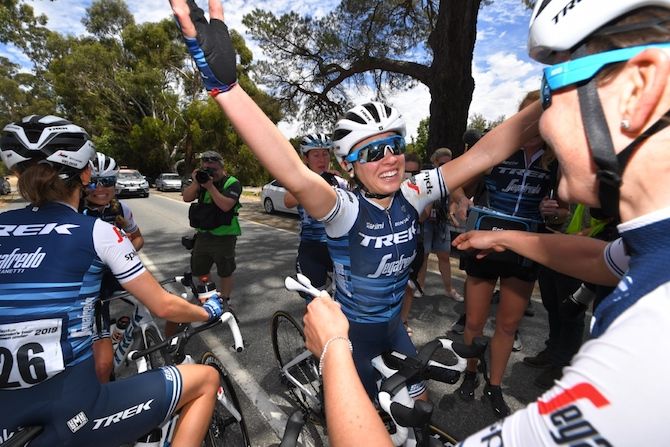 Letizia Paternoster (Trek-Segafredo) celebrates having won stage 1