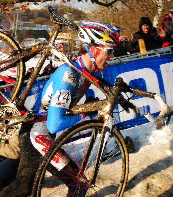 Zdenek Stybar (Czech Republic) has a twenty second lead on his last lap