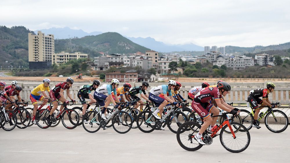 The Tour of Fuzhou peloton