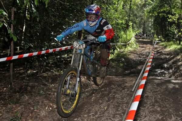 Joey Vejvoda in 6th in U19 men
