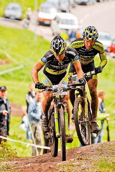 Moritz Milatz leads teammate Wolfram Kurschat.