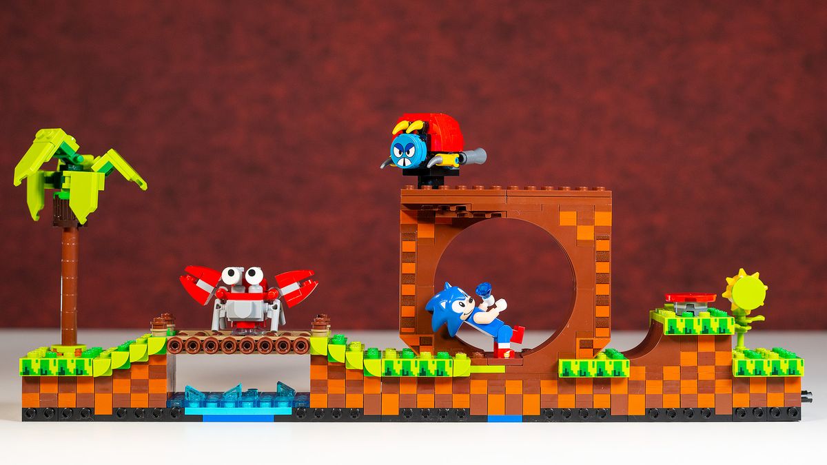 Lego Sonic the Hedgehog - Green Hill Zone build in various stages