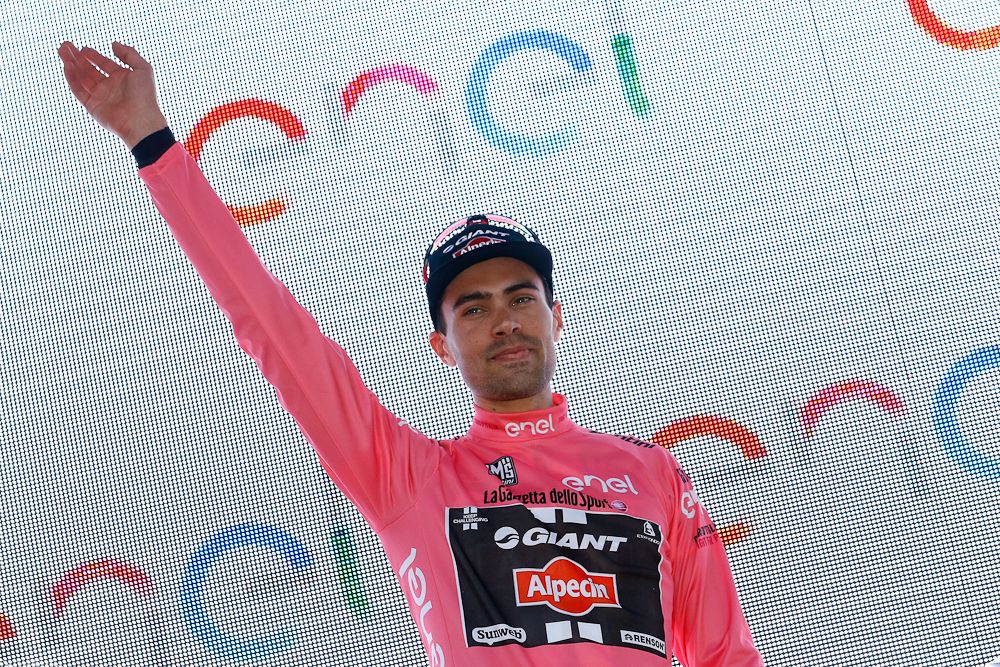 Tom Dumoulin (Giant - Alpecin) in the maglia rosa after winning stage 1 at the Giro.
