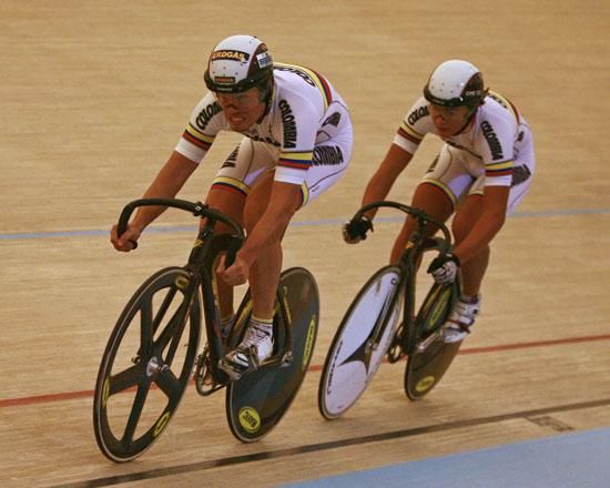 The Colombian men's team sprint team during their gold medal ride