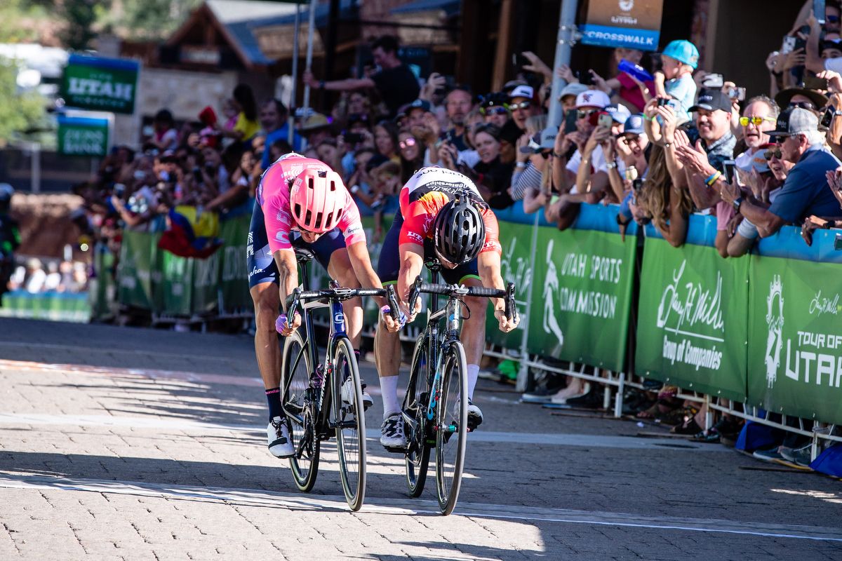 Lachlan Morton (EF Education First) and Hayden McCormick (Team Bridgelane) went shoulder to shoulder