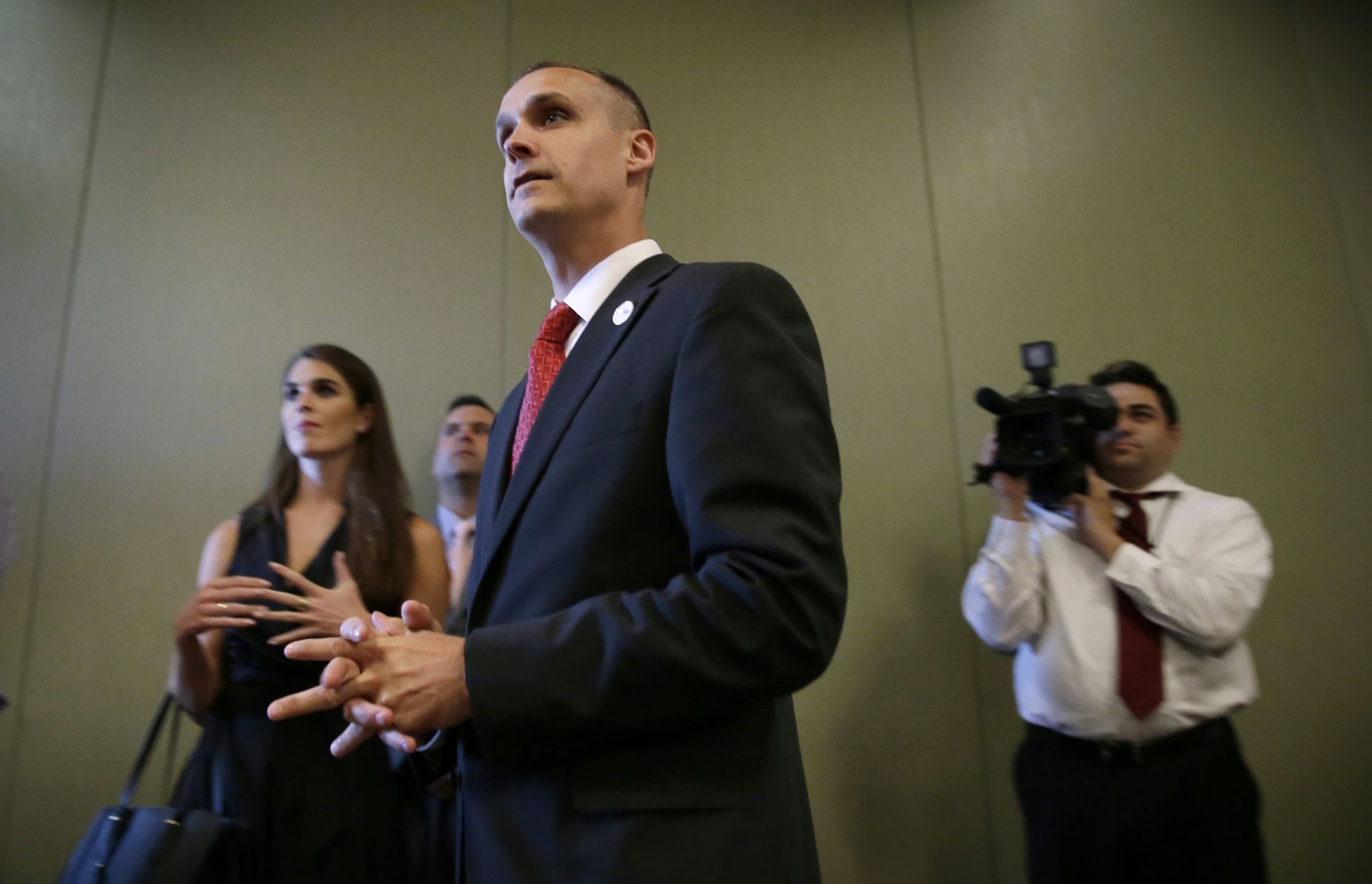 Corey Lewandowski claims he tried to contact to ex-Breitbart reporter ...