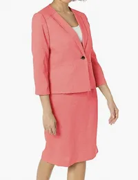 Le Suit Women's Petite Jacket/Skirt Suit, $89 (£70) | Amazon