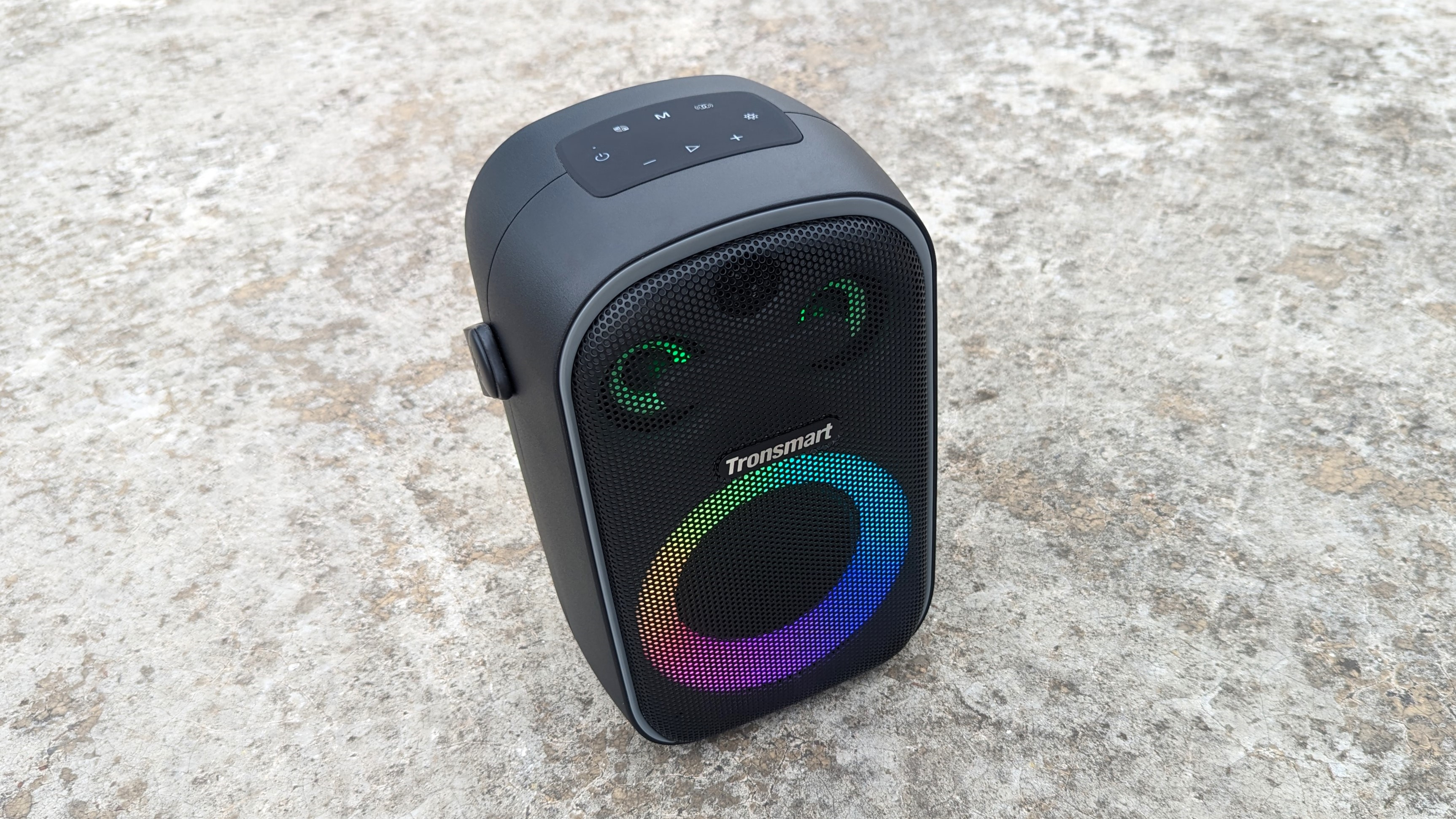 Altifalante Bluetooth Tronsmart Halo 100 com luzes RGB