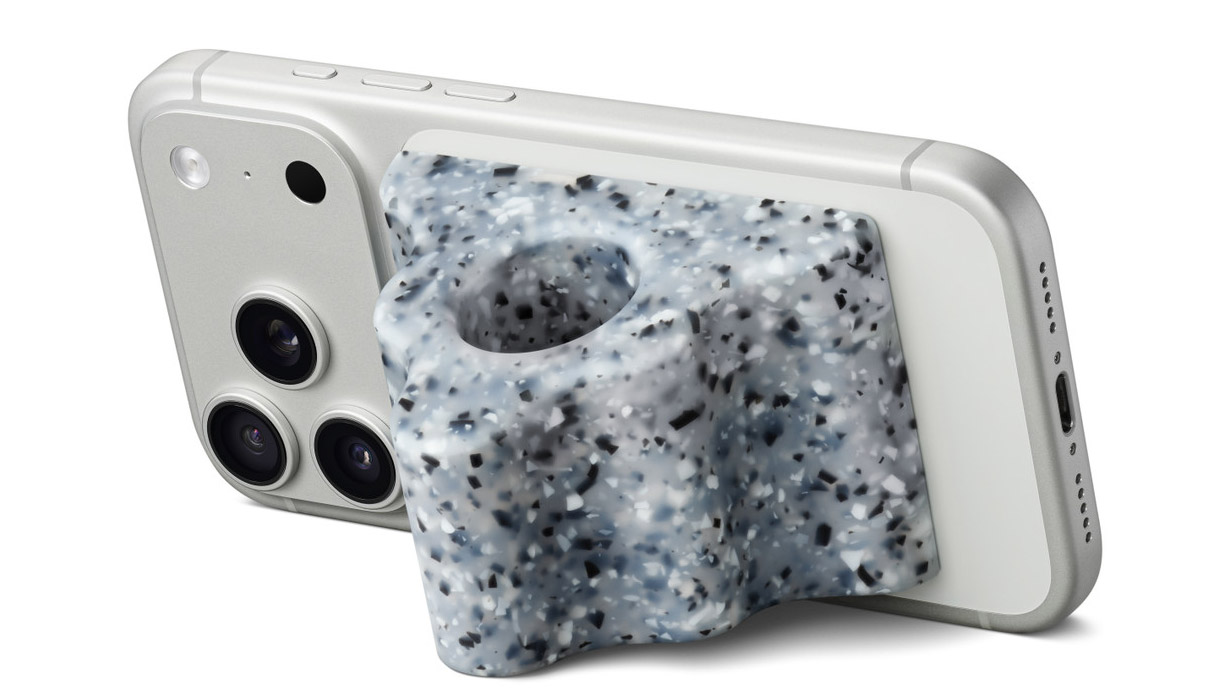 Bailey Hikawa accessible grip and stand