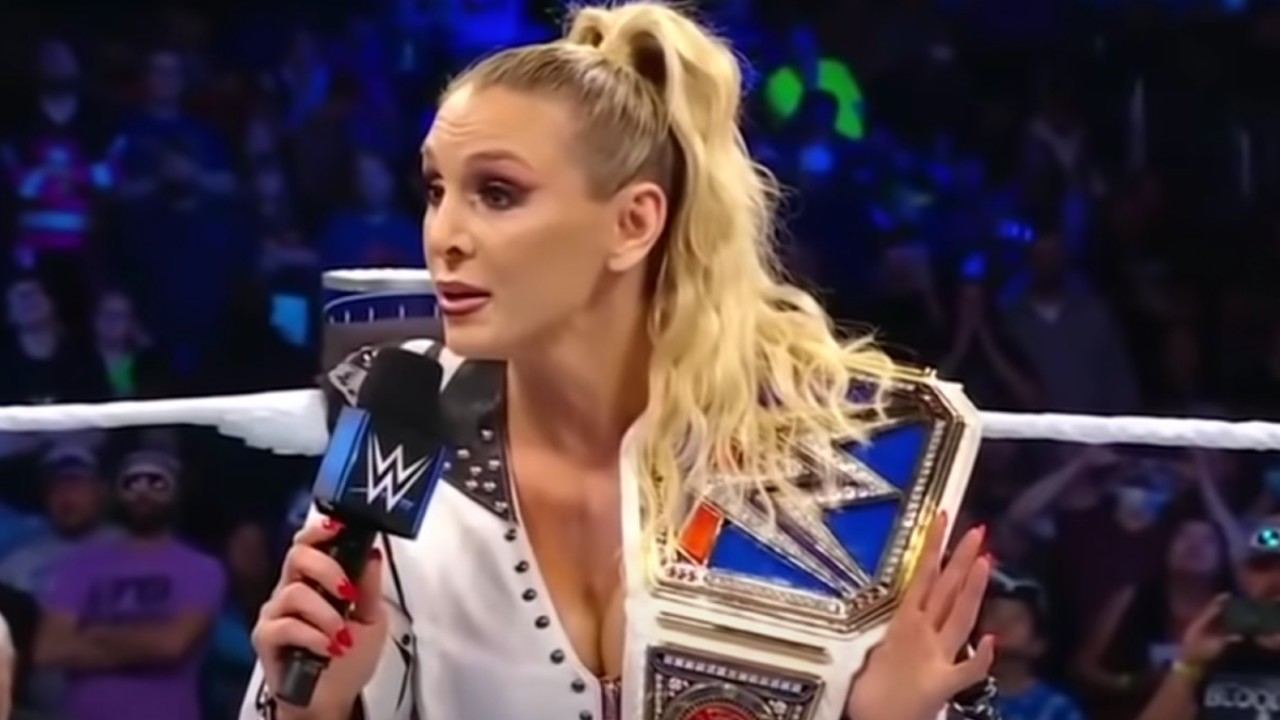 Becky Lynch fixes a problem in her program with Charlotte Flair