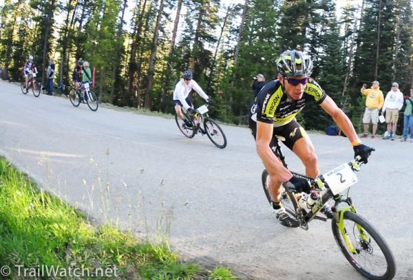Dave Wiens (Topeak Ergon) fighting to get back to the lead group.