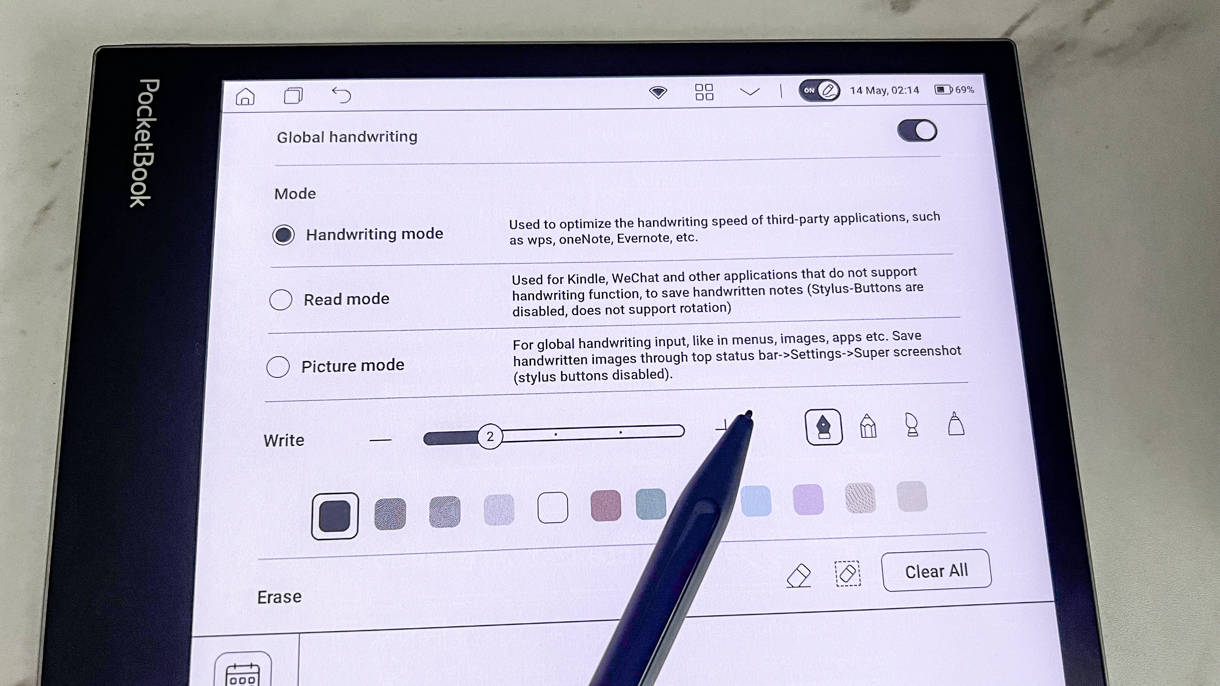 The global handwriting feature on the PocketBook InkPad Eo