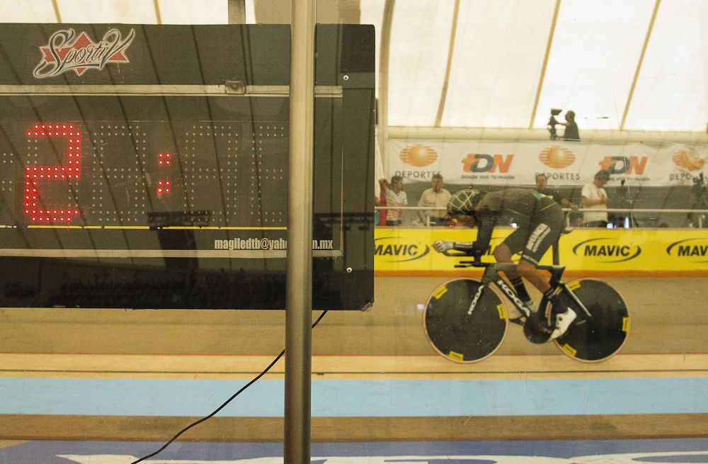 Dekker rides during the UCI world hour record attempt at the bicentennial velodrome in Aguascalientes.