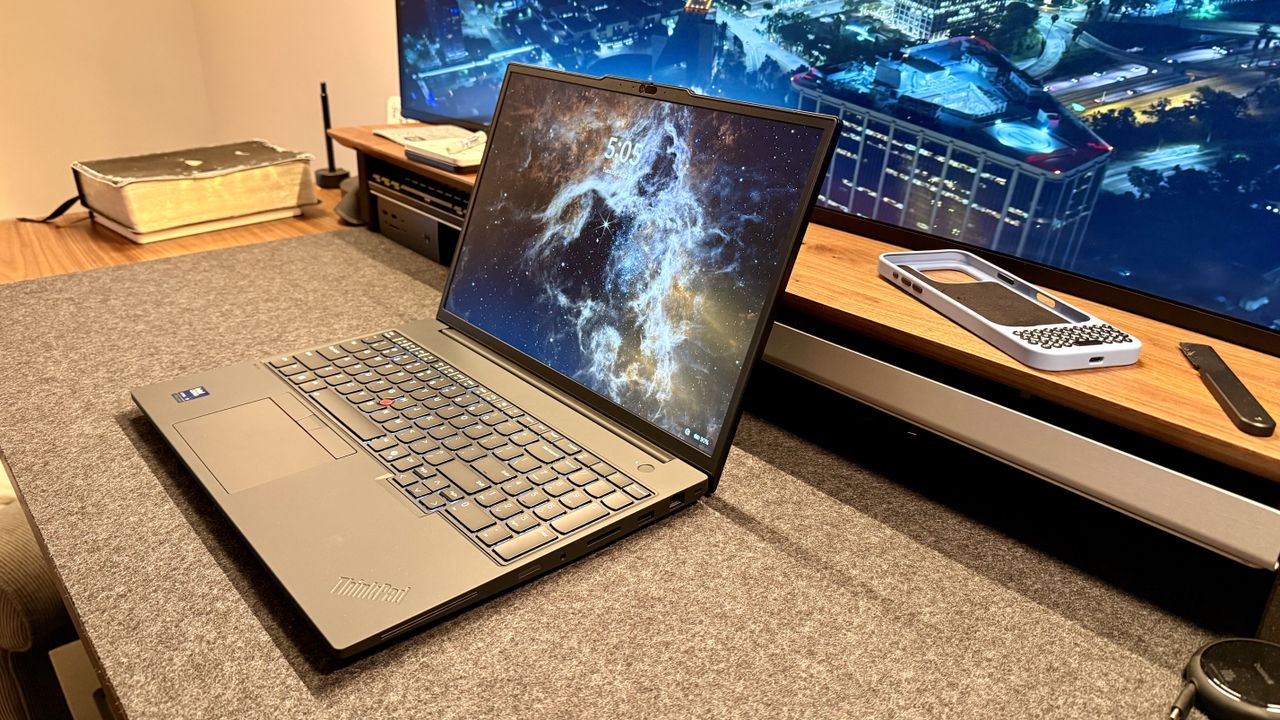 Lenovo ThinkPad P16v Gen 3