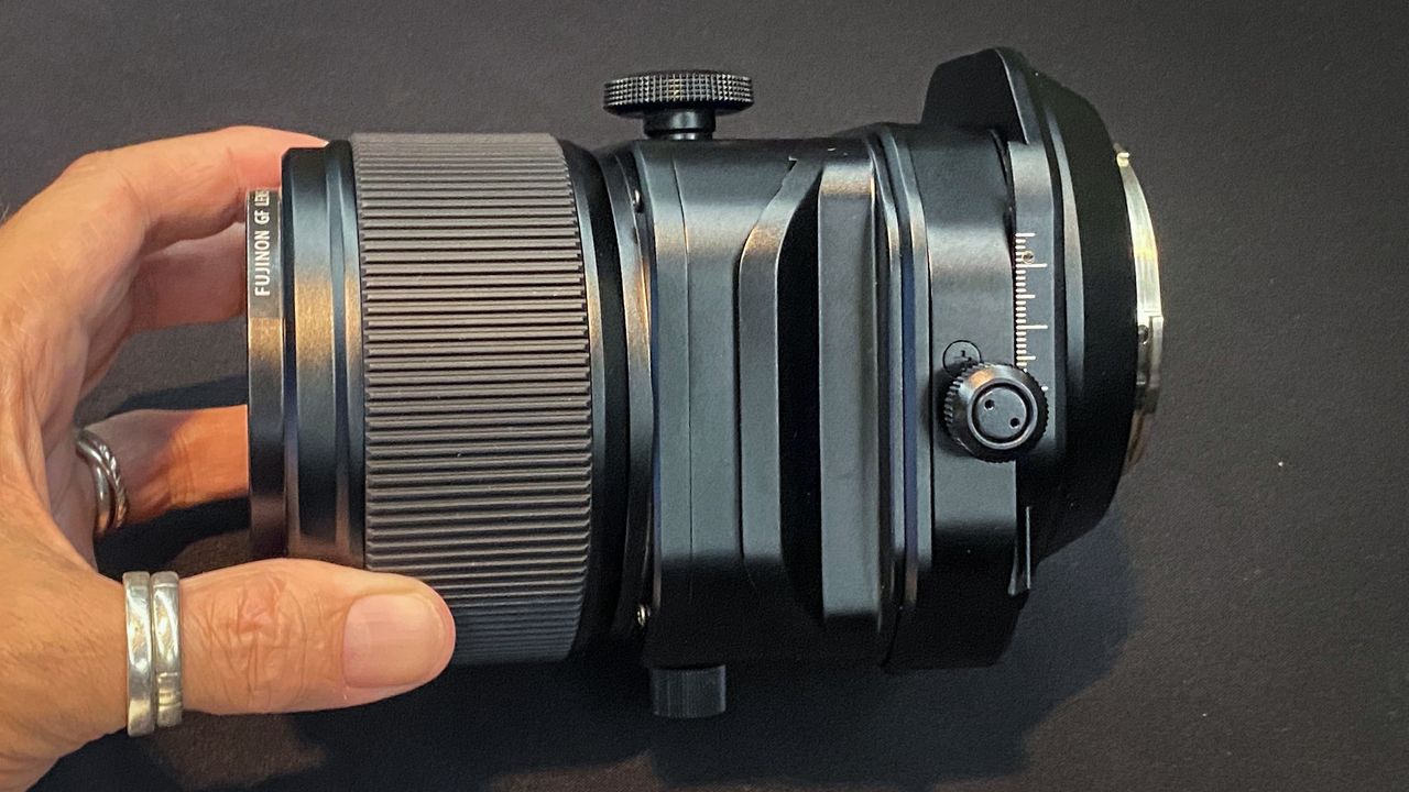 Fujifilm GF 100mm f/5.6 T/S Macro