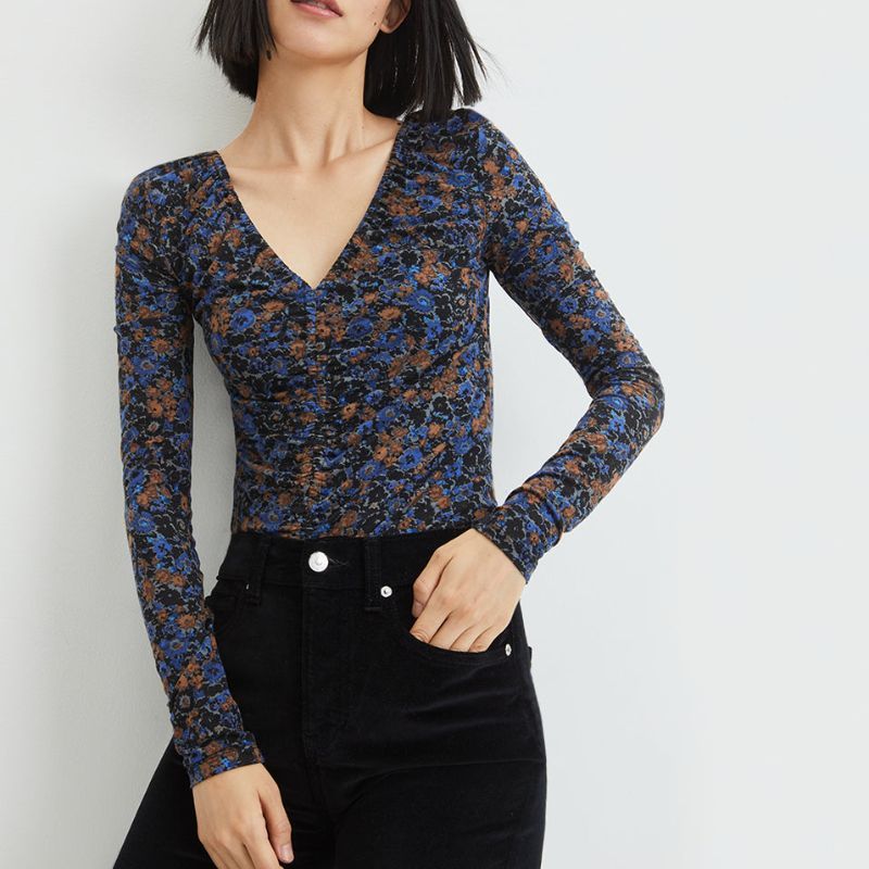 model wearing Veronica Beard Floral Top