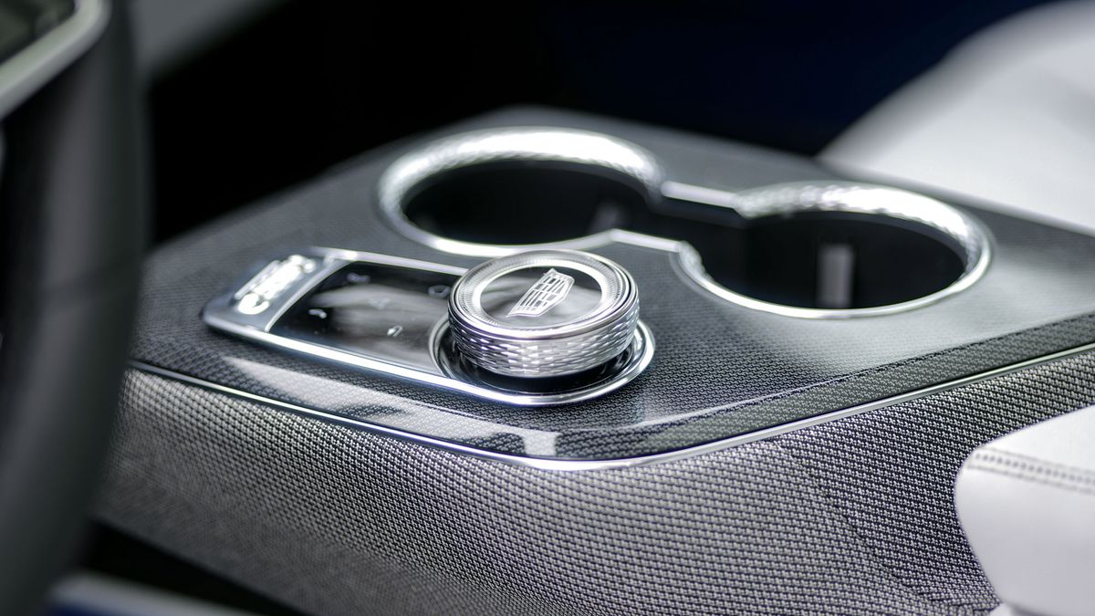 2025 Cadillac Optiq Sport 2 test drive.