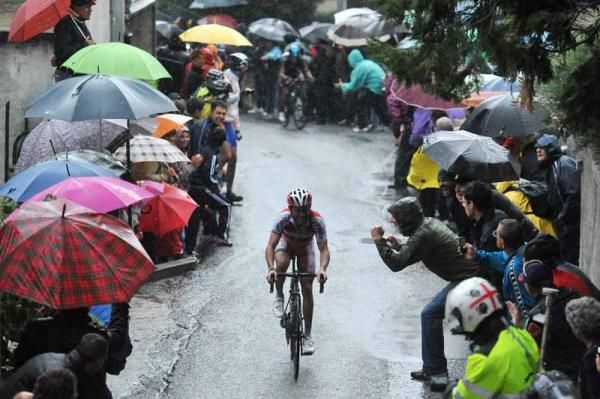 Joaquim Rodriguez (Katusha) solo attack on the final climb of the Tour of Lombardy