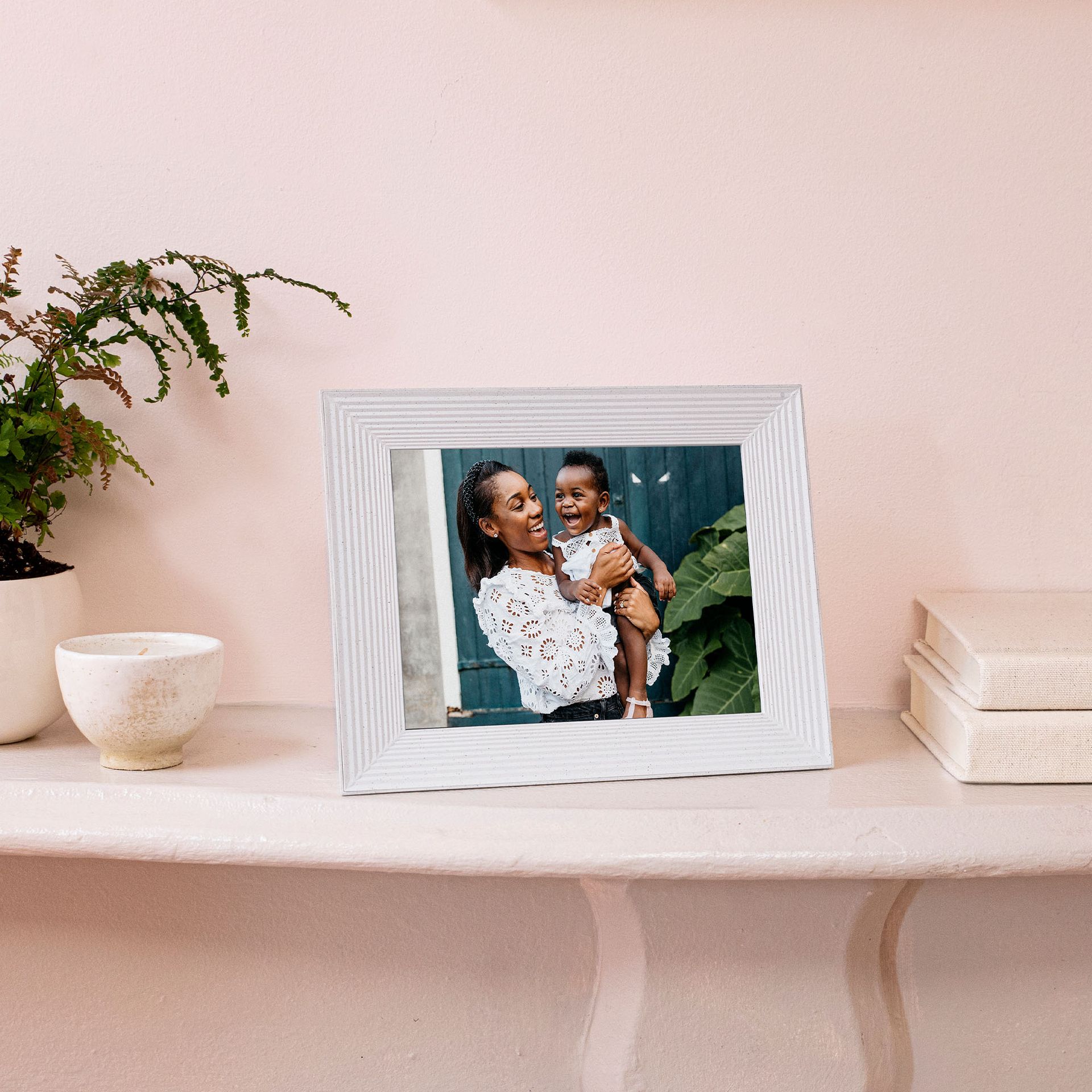 Stuck for Christmas gifting ideas? A digital photo frame is the perfect solution Stuck for Christmas gifting ideas? A digital photo frame is the perfect solution