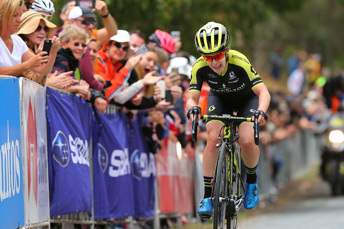 Amanda Spratt (Mitchelton-Scott) is cheered on