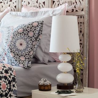 bedroom with patty table lamp