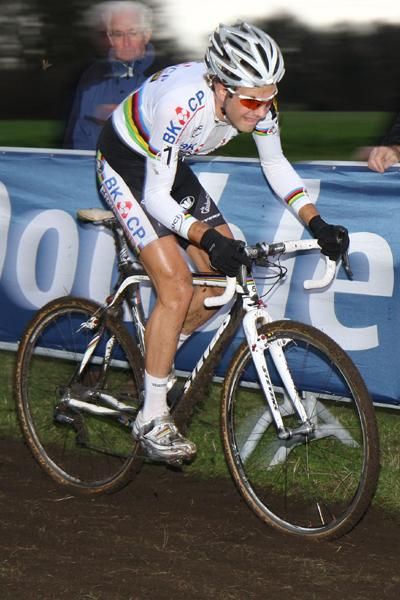 Niels Albert (BKCP Powerplus) put in a big effort but didn't have the legs to stay with Nys.