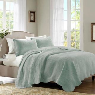 Madison Park Tuscany Scalloped Edge Quilt Set