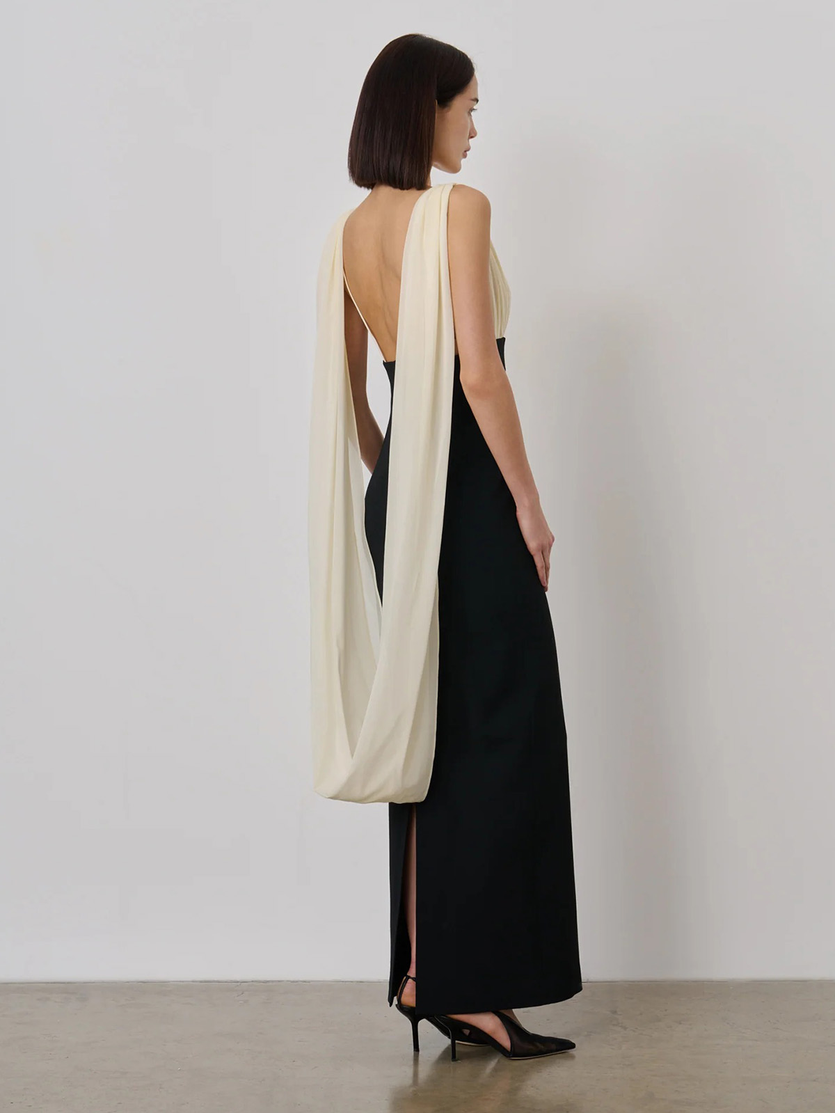 Mara Dress in Virgin Wool