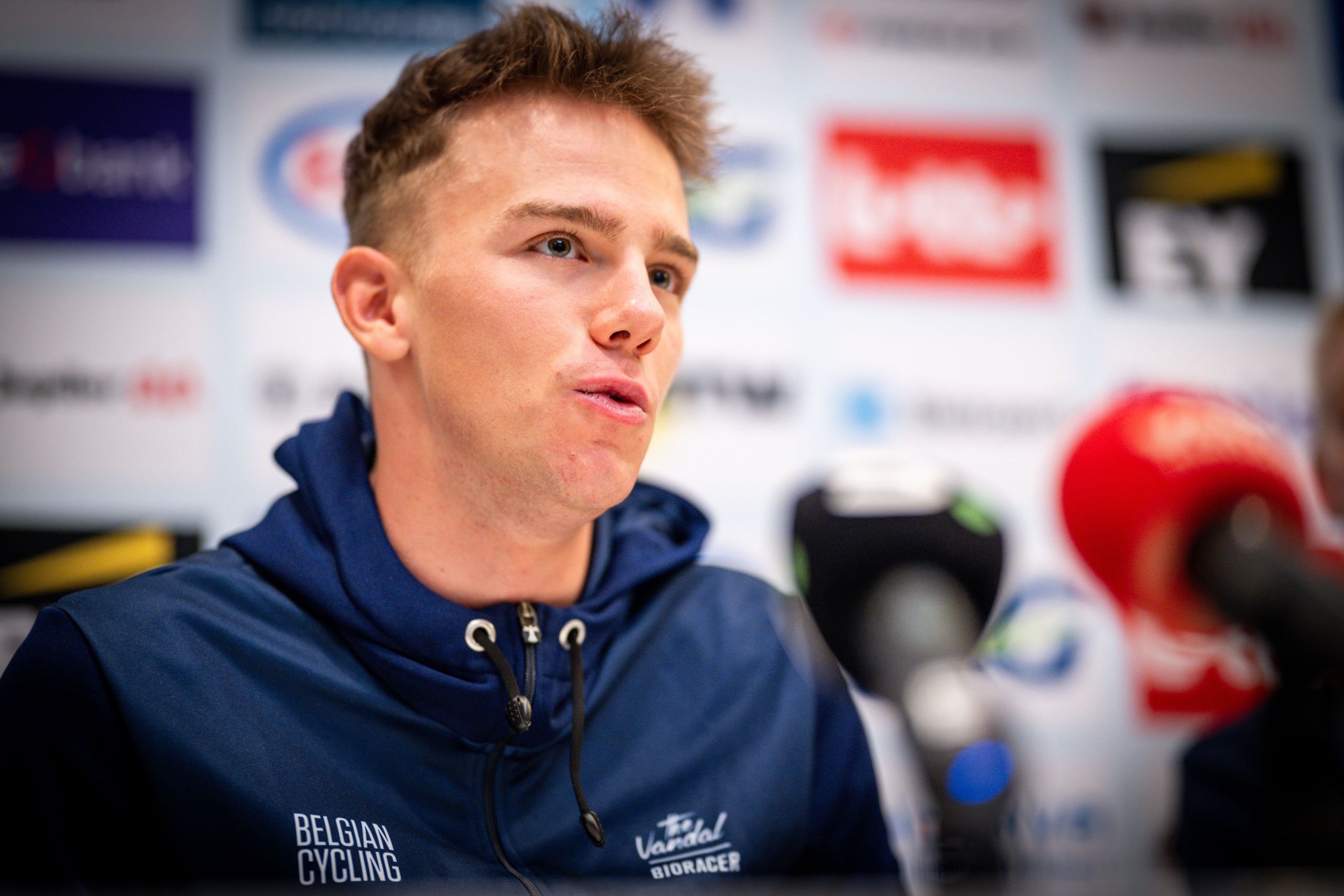 Thibau Nys departs team hotel to avoid sickness that caused four Belgian teammates to withdraw from Cyclo-cross World Championships on Saturday